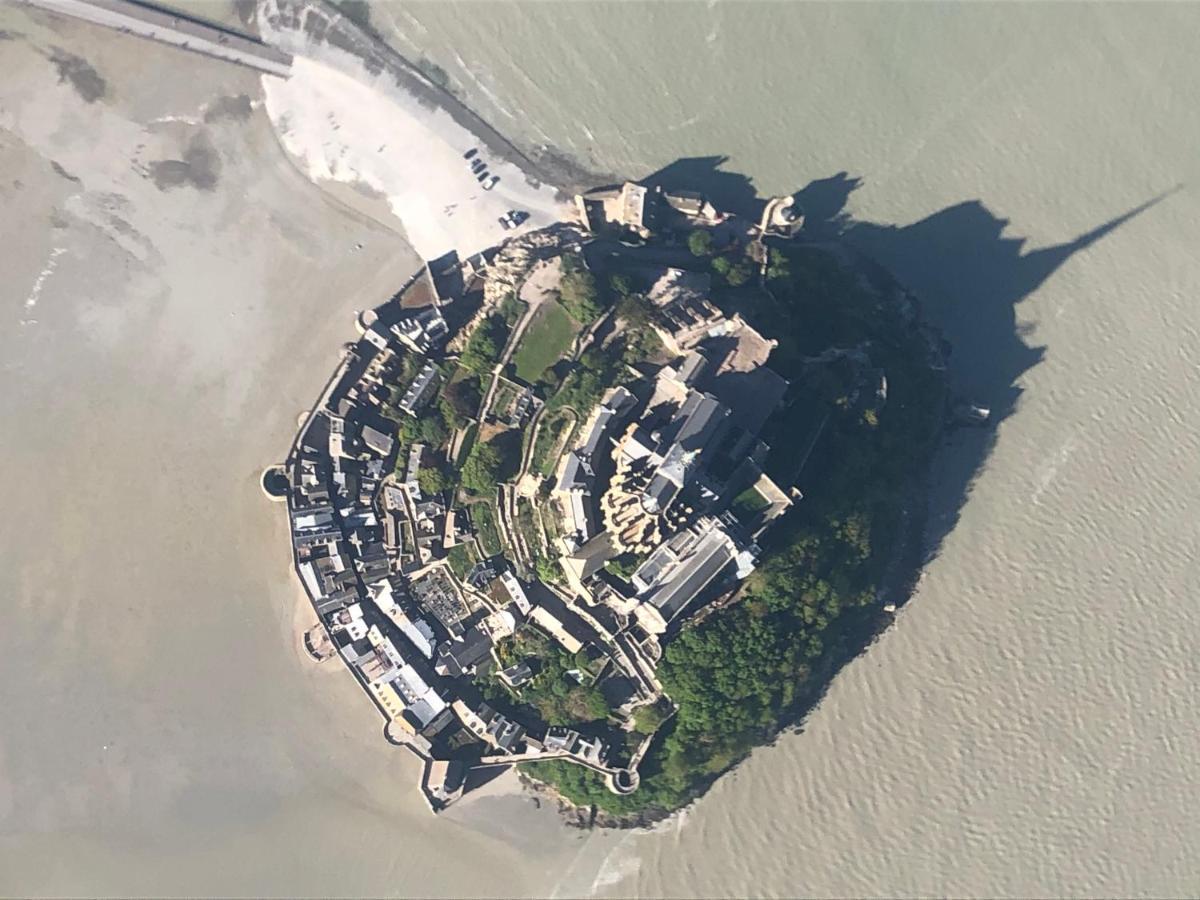 Hebergements Situes A 6 Kms Du Mont Saint Michel Tanis Εξωτερικό φωτογραφία